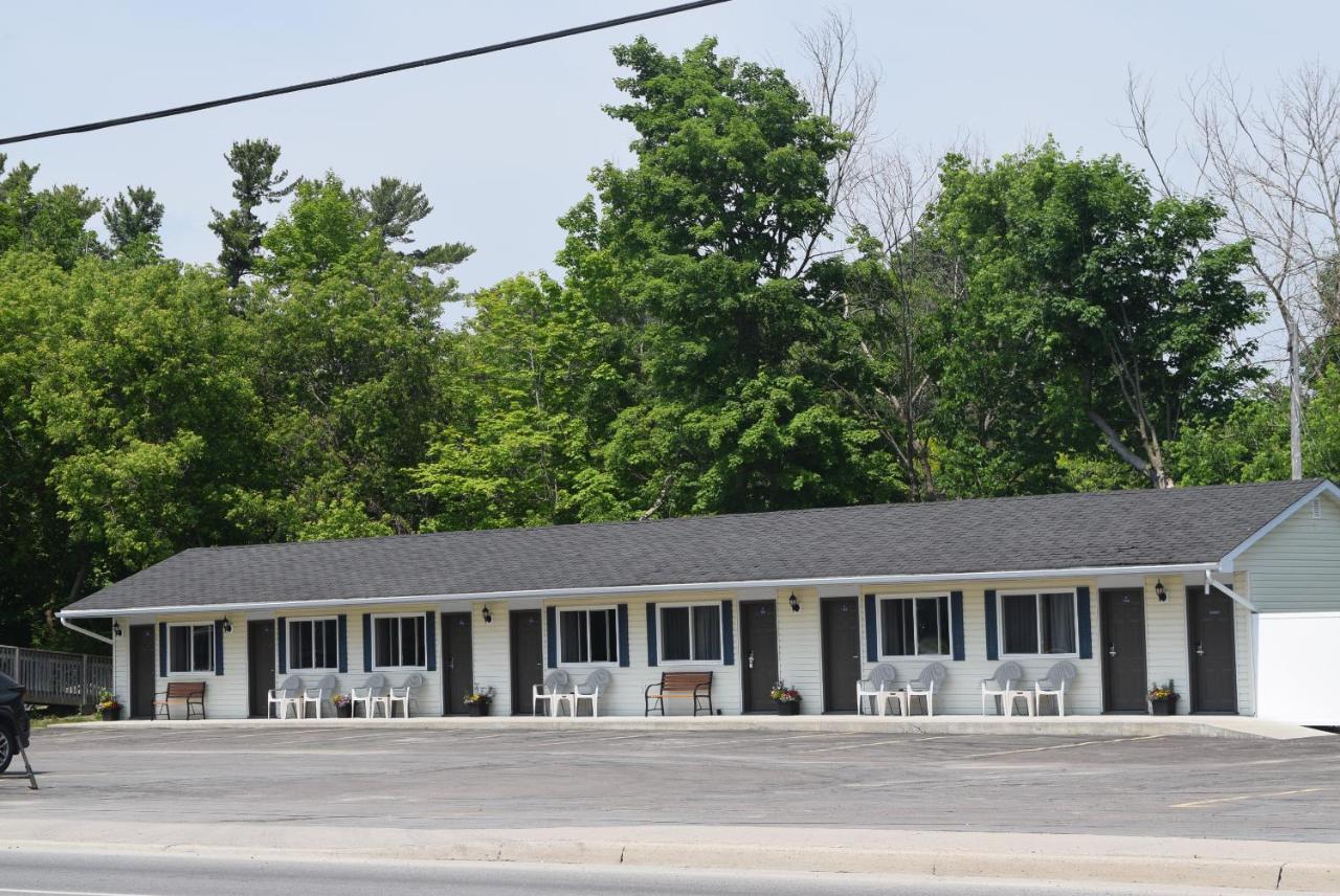 Knights Inn Arnprior Exterior foto