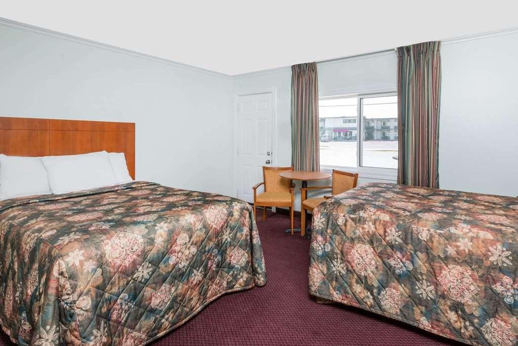 Knights Inn Arnprior Quarto foto