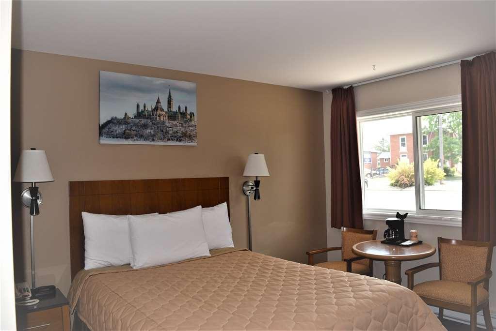 Knights Inn Arnprior Quarto foto