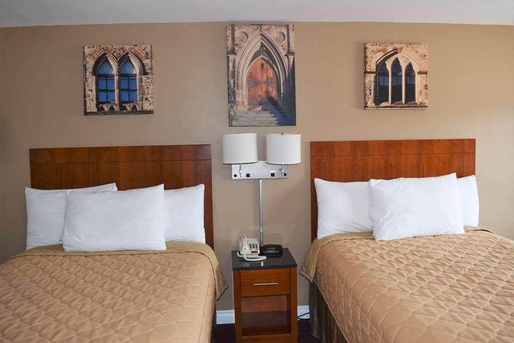 Knights Inn Arnprior Quarto foto
